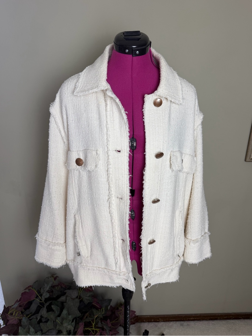 ZARA White Tweed Distressed Button Oversized Shirt Jacket
